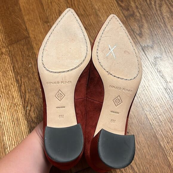 Donald Pliner Suzette Suede Block-Heel Pumps Size 6 - Picture 5 of 7